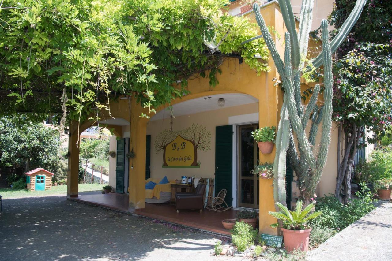 B&B La Casa Dei Gelsi Loano Bagian luar foto