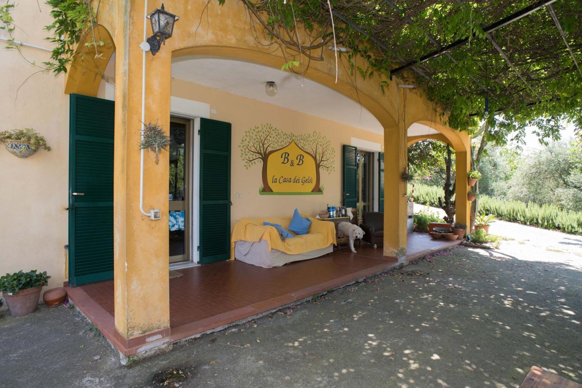 B&B La Casa Dei Gelsi Loano Bagian luar foto